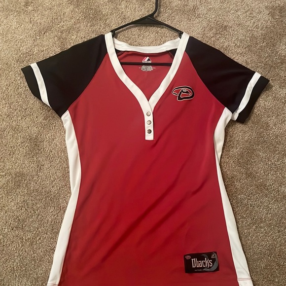 Majestic Tops - D backs women